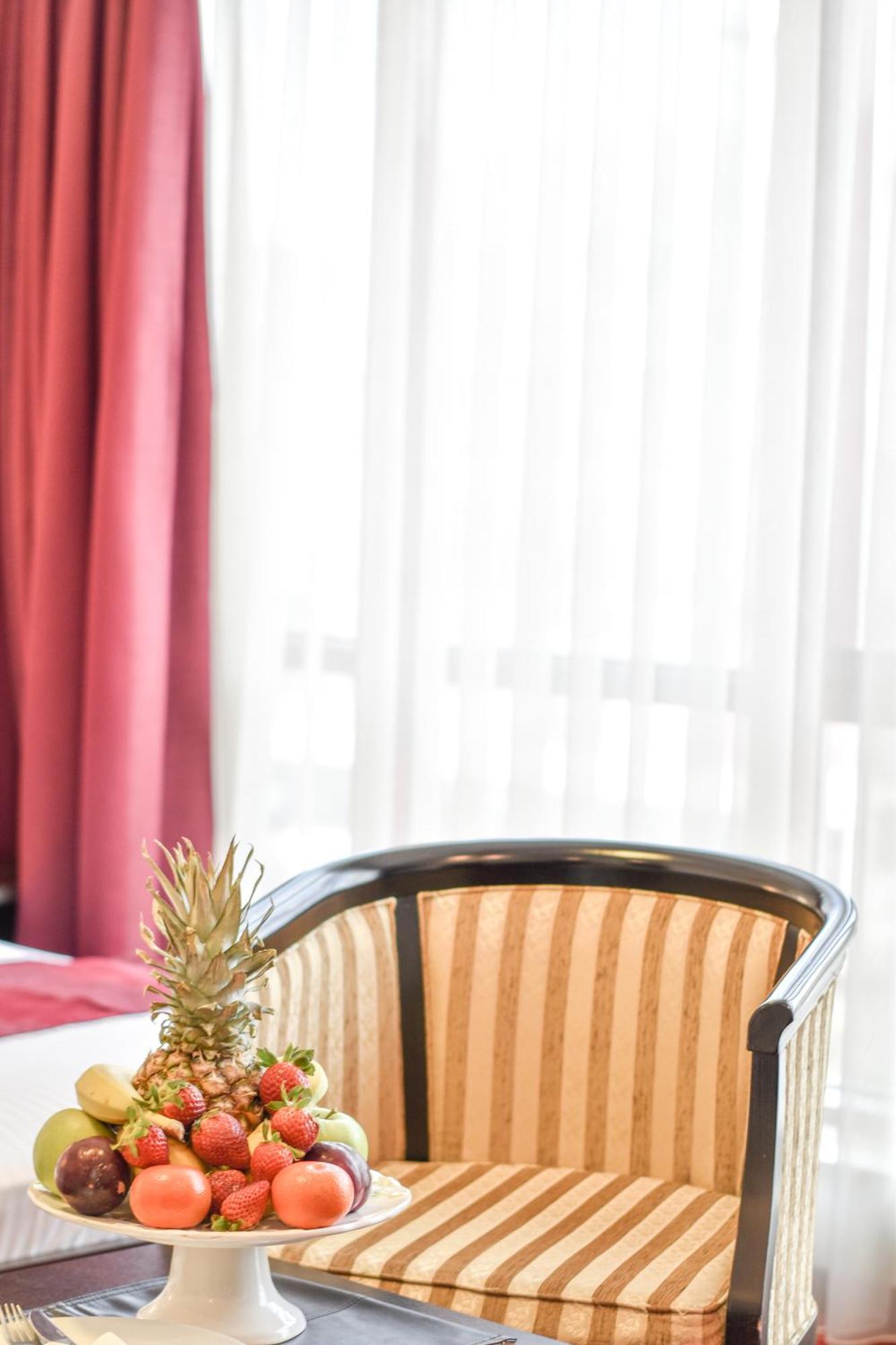 סקופיה Hotel Hamburg מראה חיצוני תמונה